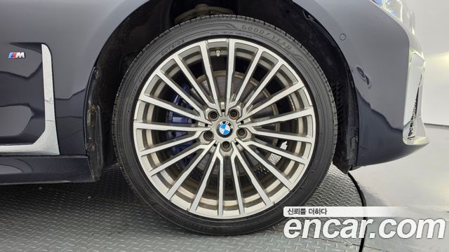 BMW 7-Series 740Li xDrive M Sport Package — пробег 173 493 км — фото 5 из 5