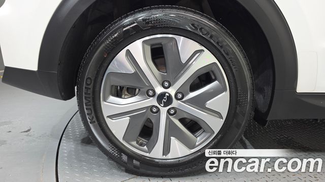 Kia Niro Earth — пробег 107 396 км — фото 5 из 5