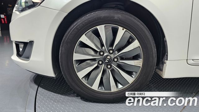 Kia K7 из Кореи Encar