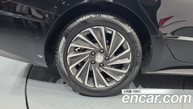 Hyundai Sonata Premium Plus — пробег 16 793 км — фото 5 из 5