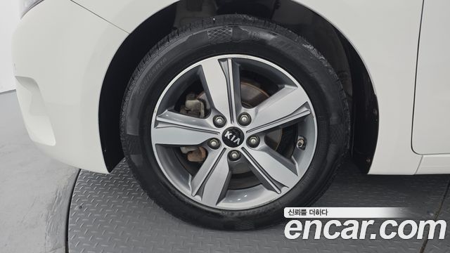 Kia K3 из Кореи Encar