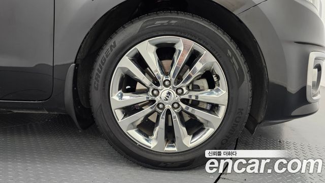 Kia Carnival из Кореи Encar