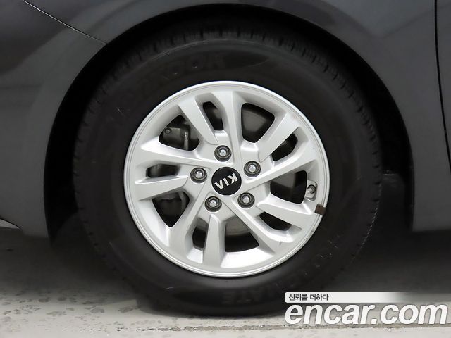 Kia K3 из Кореи Encar