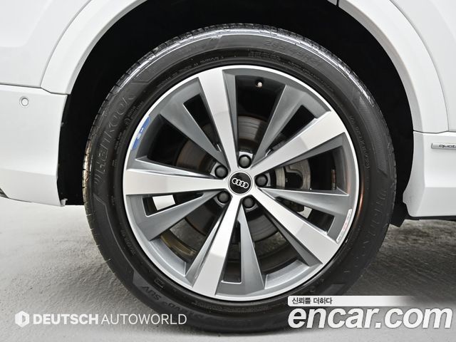 Audi Q8 50 TDI Quattro Premium — пробег 37 061 км