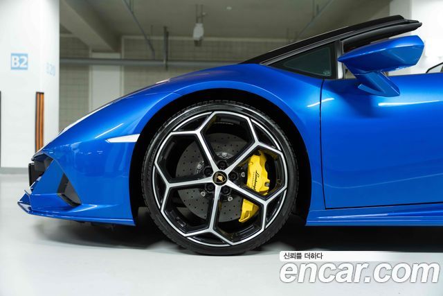 Lamborghini Huracan LP640-4 EVO Spyder — пробег 13000 км