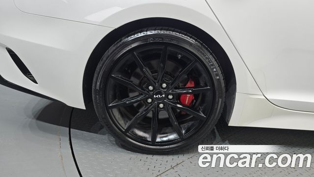 Kia Stinger из Кореи Encar