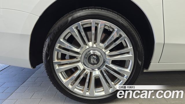 Rolls-Royce Ghost 6.7 V12 — пробег 14 217 км