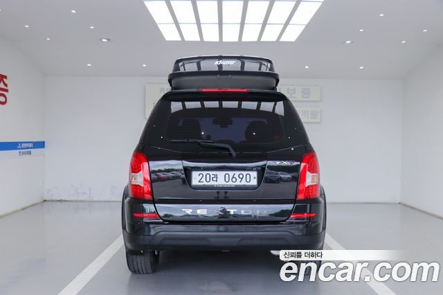 Ssangyong Rexton 2.0 4WD RX7 Luxury — пробег 148684 км