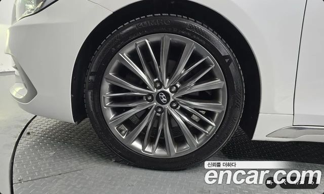 Hyundai Grandeur 3.0 Exclusive Special — пробег 94716 км