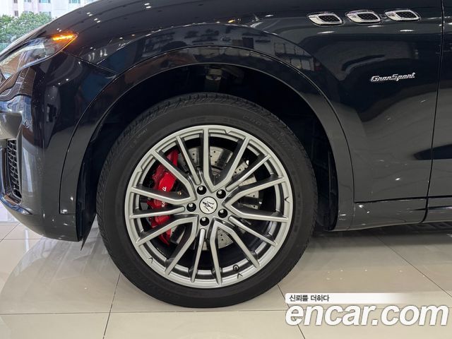 Maserati Levante 3.0 AWD GranSport — пробег 41040 км