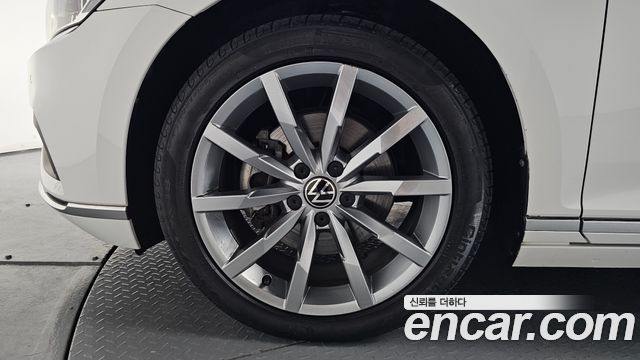 Volkswagen Passat из Кореи Encar
