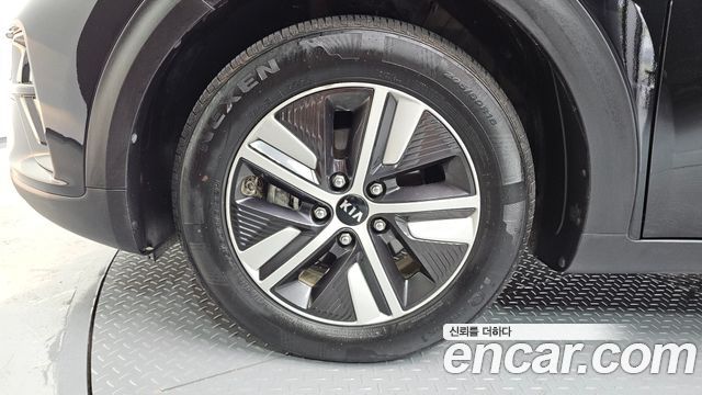 Kia Niro 1.6 HEV Prestige — пробег 94 005 км — фото 5 из 5