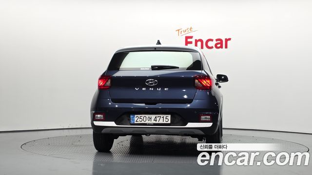 Hyundai Venue из Кореи Encar