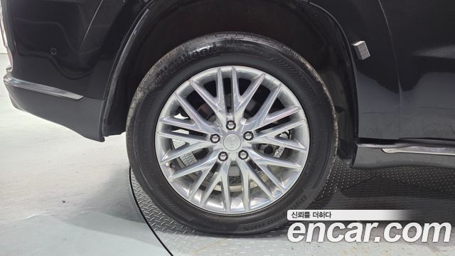 Jeep Cherokee 3.0 Diesel Overland Summit WK2 — пробег 223607 км