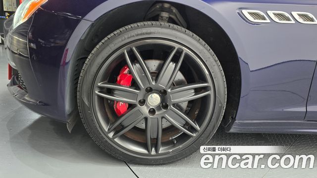 Maserati Quattroporte 3.0 Diesel Granlusso 2017 — пробег 207 344 км