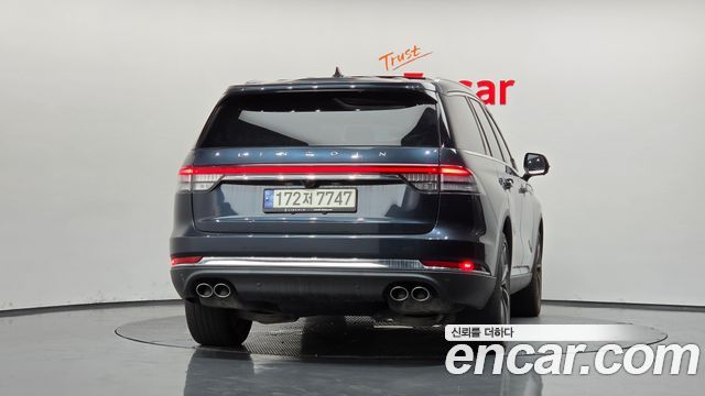 Lincoln Aviator 3.0 Reserve  AWD — пробег 49 846 км — фото 4 из 5