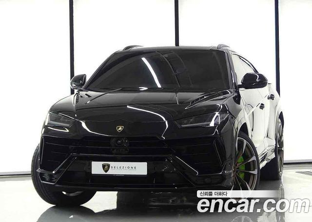 Lamborghini Urus из Кореи Encar