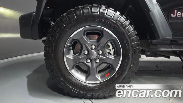 Jeep Gladiator 3.6 Rubicon — пробег 9511 км