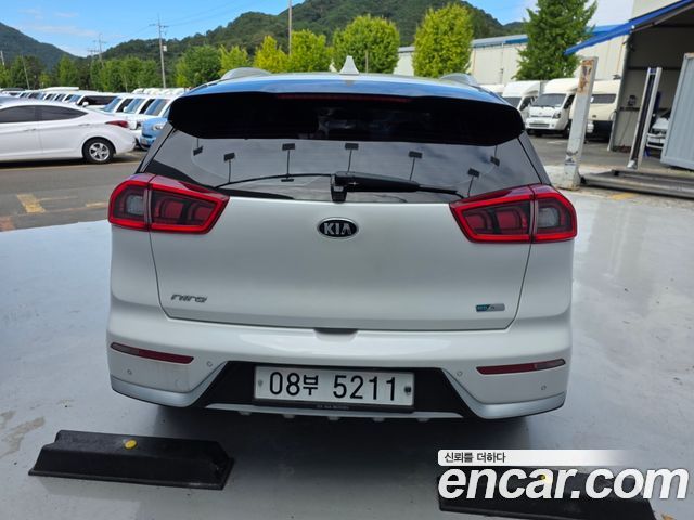 Kia Niro из Кореи Encar