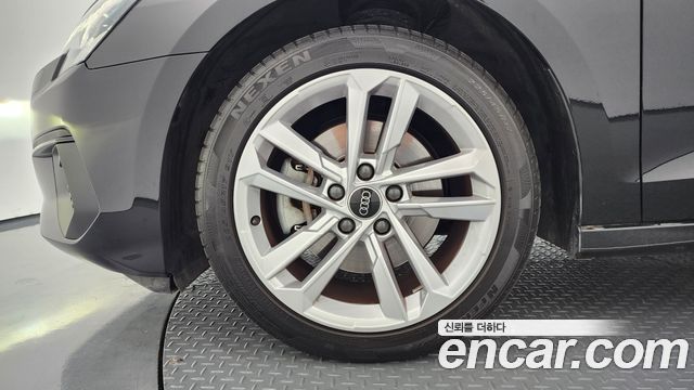 Audi A3 40 TFSI — пробег 23715 км