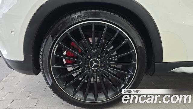 Mercedes-Benz GLA-Class GLA45 AMG 4MATIC — пробег 64147 км