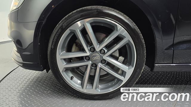 Audi A3 40 TFSI 8V — пробег 37049 км