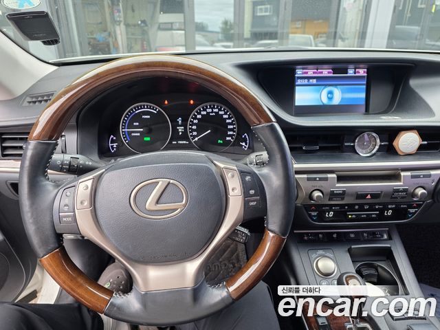 Lexus ES Supreme XV60 — пробег 190688 км