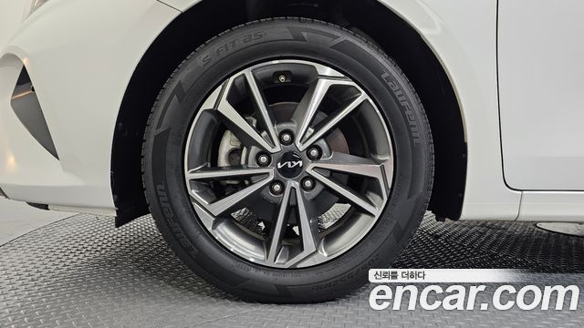 Kia K3 из Кореи Encar