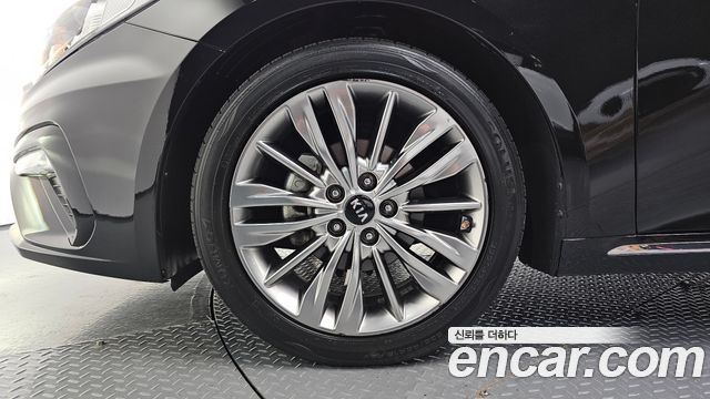 Kia K5 из Кореи Encar