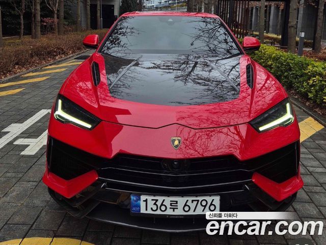 Lamborghini Urus из Кореи Encar