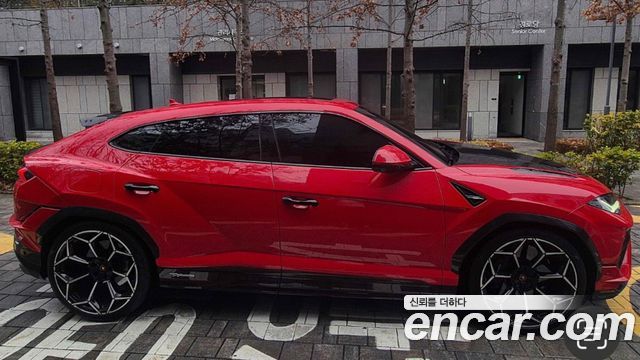 Lamborghini Urus из Кореи Encar