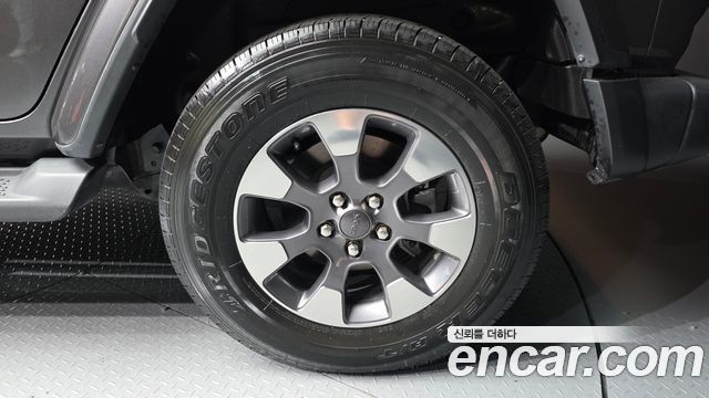 Jeep Wrangler 2.0 Overland 4Door — пробег 140531 км