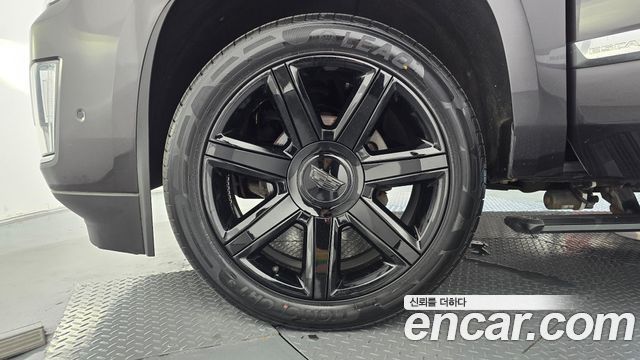 Cadillac Escalade 6.2 4th — пробег 82 394 км