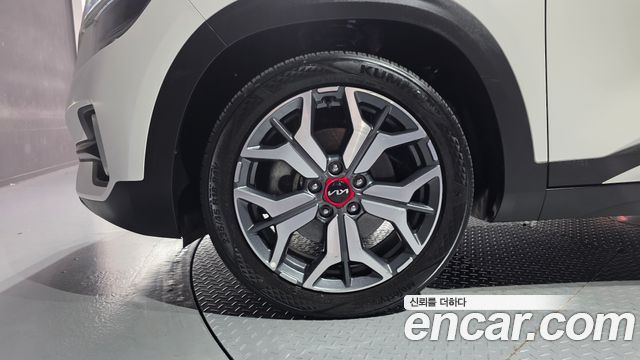 Kia Seltos из Кореи Encar