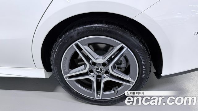 Mercedes-Benz CLA-Class CLA250 4MATIC — пробег 1 370 км — фото 5 из 5