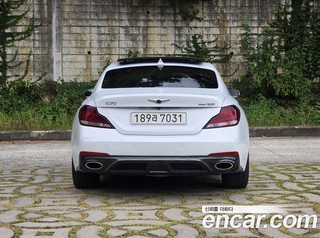 Genesis G70 3.3T Sport AWD Supreme — пробег 209000 км