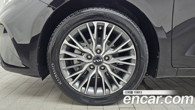 Kia K3 из Кореи Encar