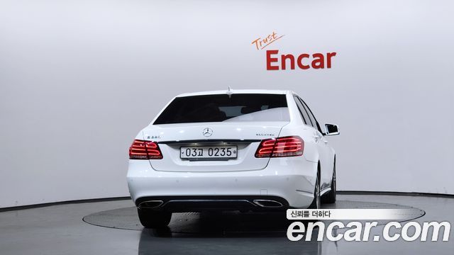 Mercedes-Benz E-Class E220 Bluetec Avantgarde — пробег 78 497 км — фото 4 из 5