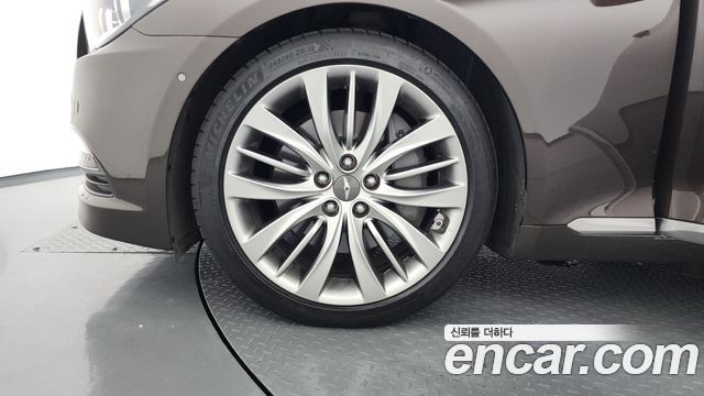 Hyundai Genesis из Кореи Encar