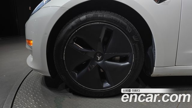 Tesla Model 3 Long Range AWD — пробег 112 437 км