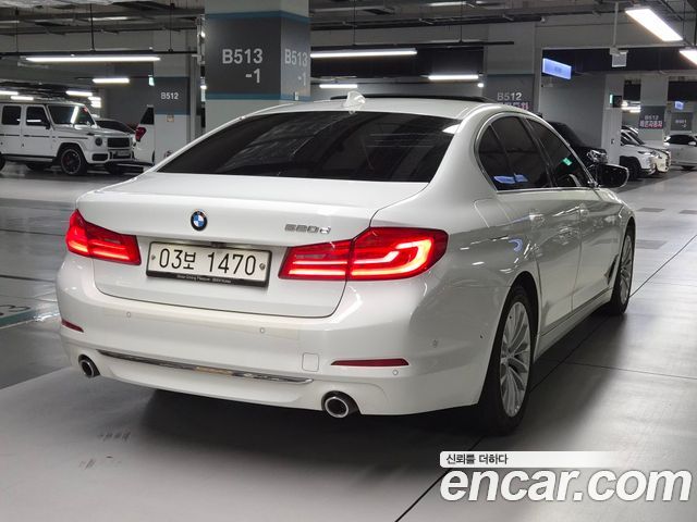 BMW 5-Series 520d Luxury Plus — пробег 124 511 км — фото 5 из 5