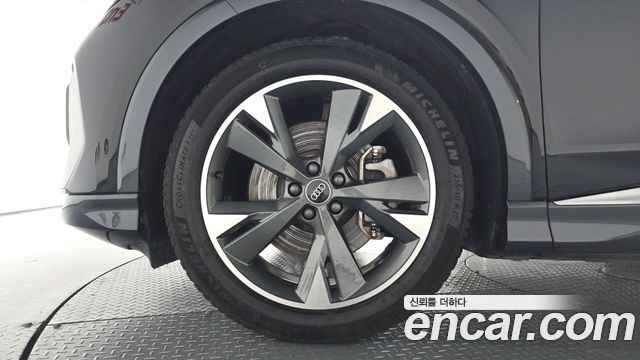 Audi Q4 e-tron из Кореи Encar