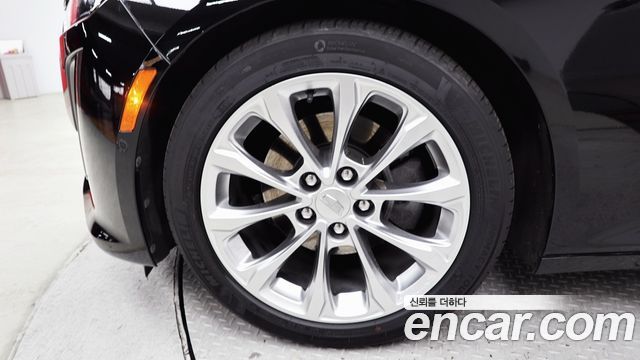 Cadillac CT5 2.0 Premium Luxury — пробег 36 096 км