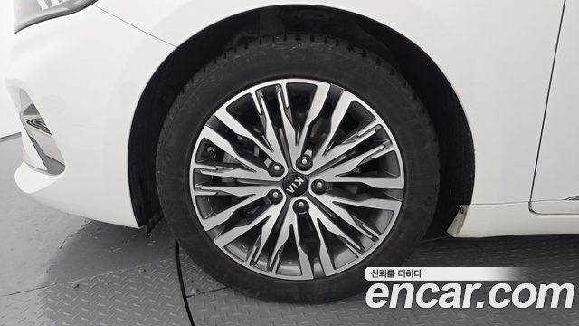 Kia K7 из Кореи Encar