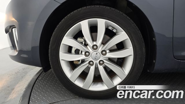 Kia Carens из Кореи Encar