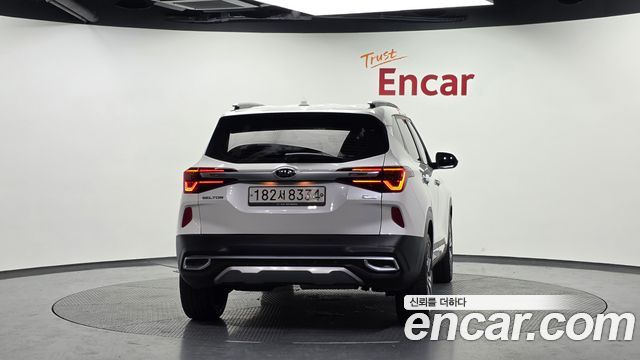 Kia Seltos из Кореи Encar