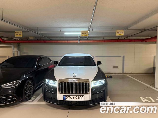 Rolls-Royce Ghost 6.7 V12 — пробег 43 000 км
