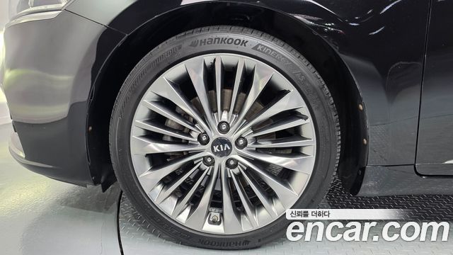 Kia K7 из Кореи Encar