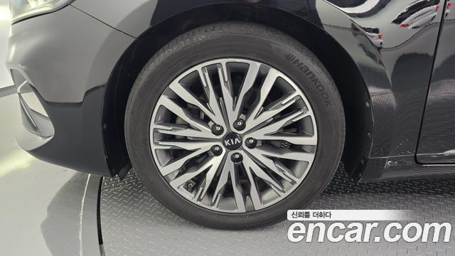 Kia K7 из Кореи Encar