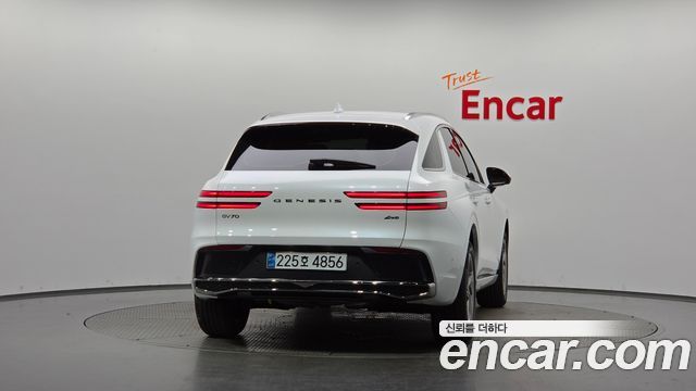 Genesis GV70 из Кореи Encar
